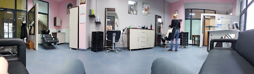 Salon Fryzjerski – Kołobrzeg