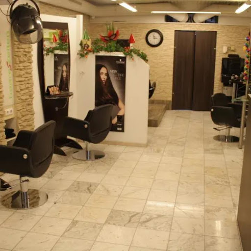 Salon Haareszeiten Alexandra Grasböck – Enns