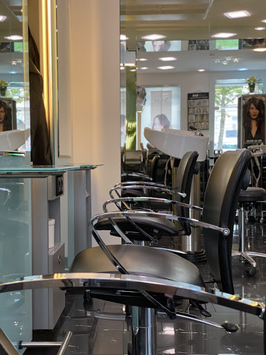 Salon Kambach – Schwechat