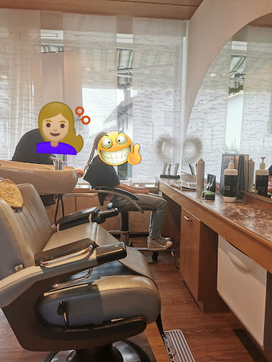 Salon MAİR – Uderns
