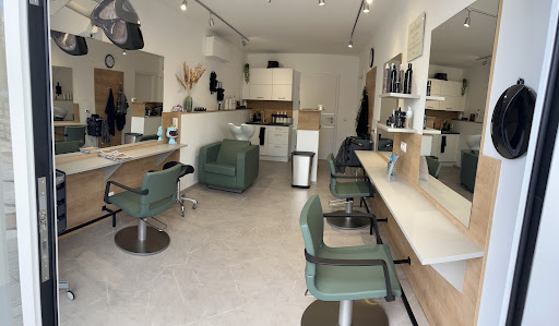 Sandra Neckam Friseurmeister – Markgrafneusiedl