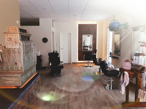 Schnipp Schnapp Frisuren C. Fröhlich & M. Birkhölzer – Elz