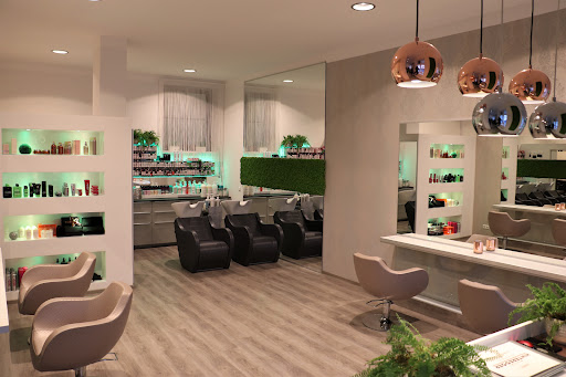 Silvia Hinteregger Hairartist – Leoben