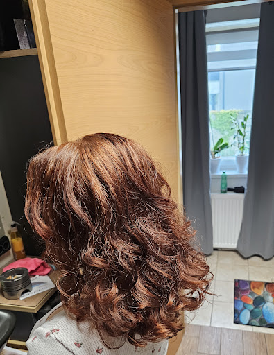 Stromsi Cut Mobile Friseurin und im Frisiersalon – Marchegg