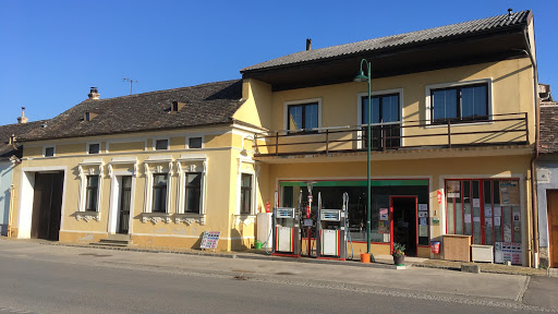 Tankstelle & Vinothek Glanz – Alberndorf im Pulkautal