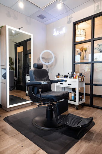 Unconventional Barbering Ashburn – Sterling